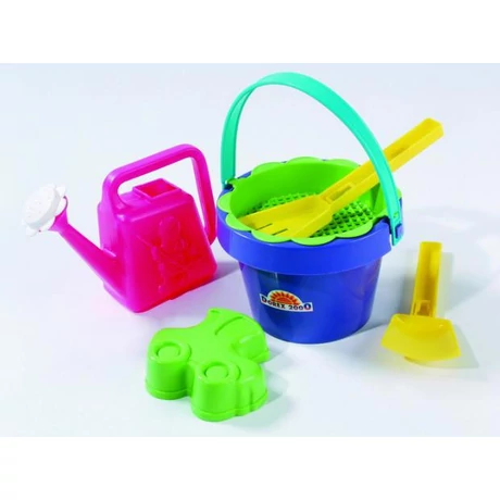 Mini homokozó locsolóval