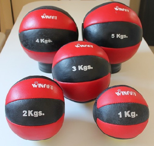 Bőr medicinlabda, 5 kg WINART